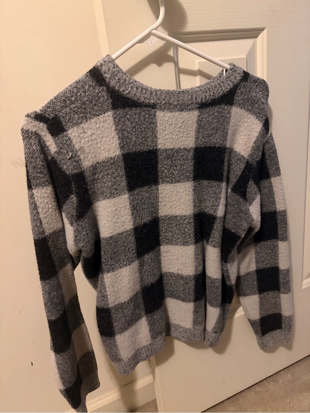 Alya Black & Gray Buffalo Check Crewneck Sweater